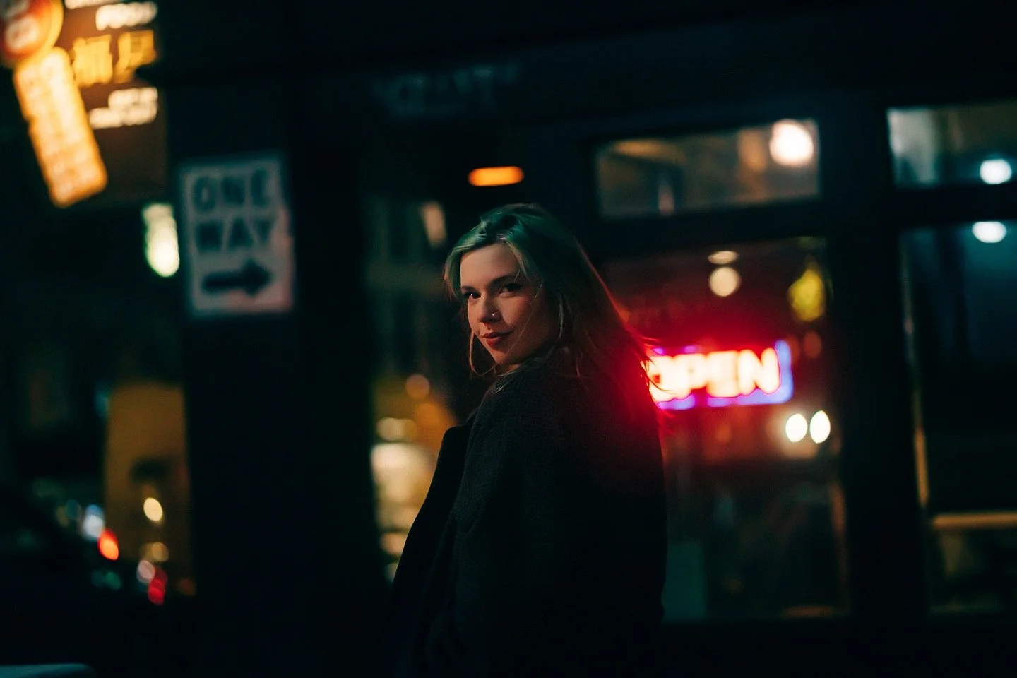 Let&rsquo;s leave it all behind tonight
&bull;
&bull;
&bull;
#pittsburgh #pittsburghphotographer #pittsburghmodel #paphotographer #cinematic #nightshooters #nightwalk #lancaster #nightphotography