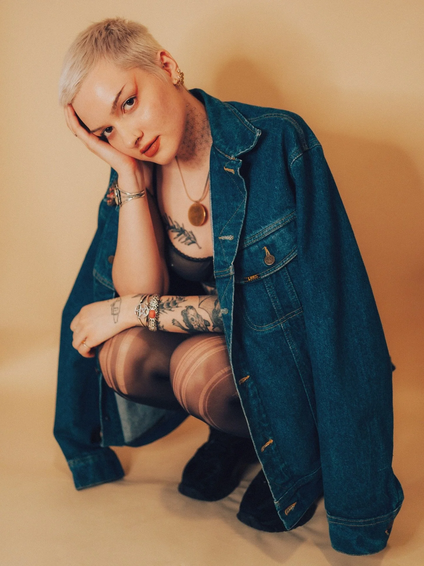 Just for the Moment&hellip;
W/ @krisblairtattoo 
.
.
.
#editorial #fashion #style #photoshoot #ootd