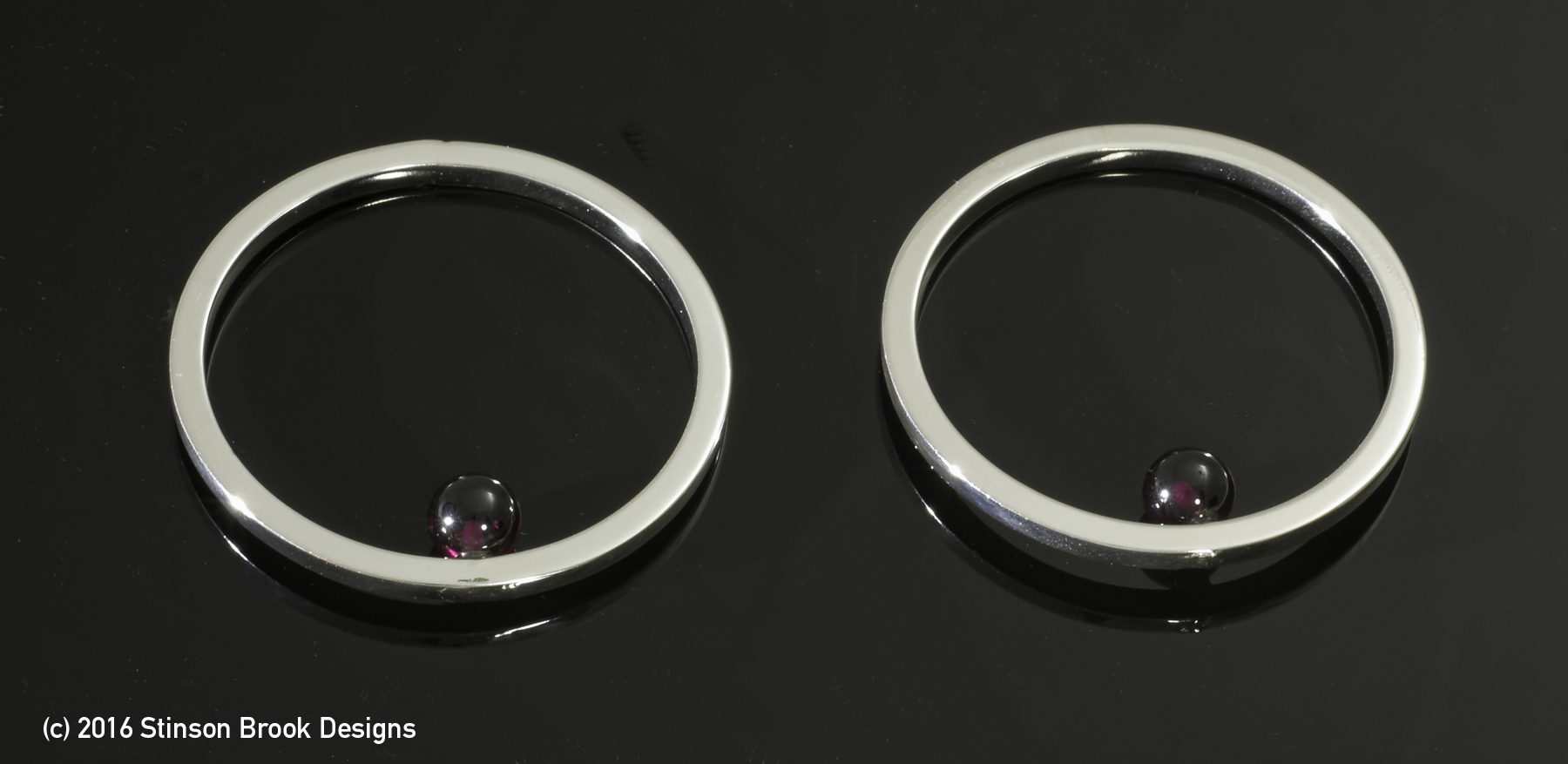 Circle Earring - Mod1- edited - copyright -3152.jpg