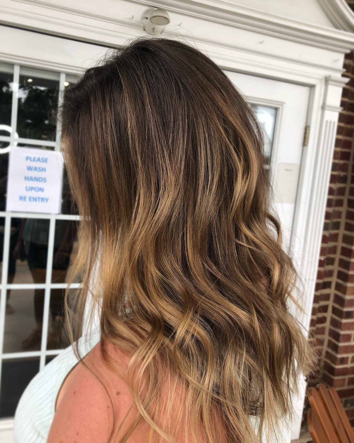 Who&rsquo;s ready for perfect fall hair?!🍂
#balayage #stlblvd #blvdstl