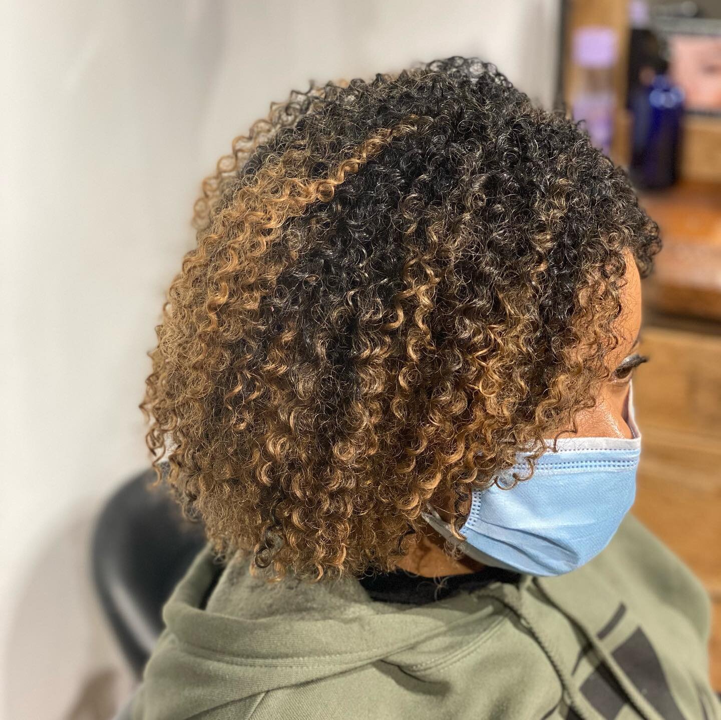 I love how natural this crochet style came out! 

#crochethairstyles #naturalhair #protectivestyles #stl #webstergroves #theblvdhairco #stlhairstylist #stlnaturalstylist