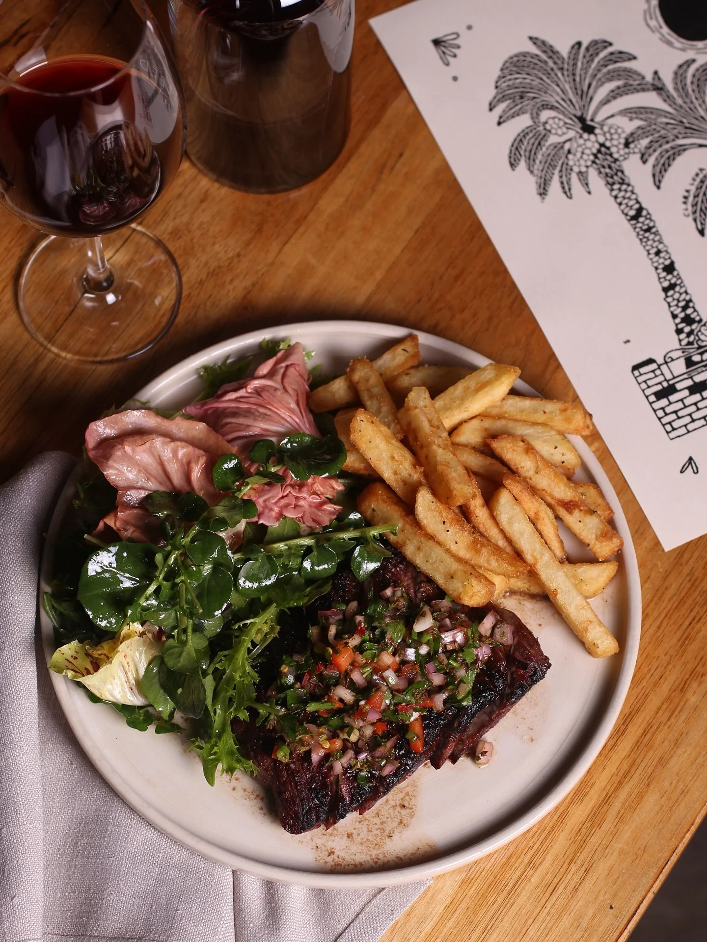 Just your weekly reminder: STEAK NIGHT THURSDAYS! 🔥 Happy hour all night long with $10 wines and $8 schooners. Grass fed flank steak with chippies and leaves $28. Let us do the cooking for you this Thursday! And as always, kiddos of course welcome, 