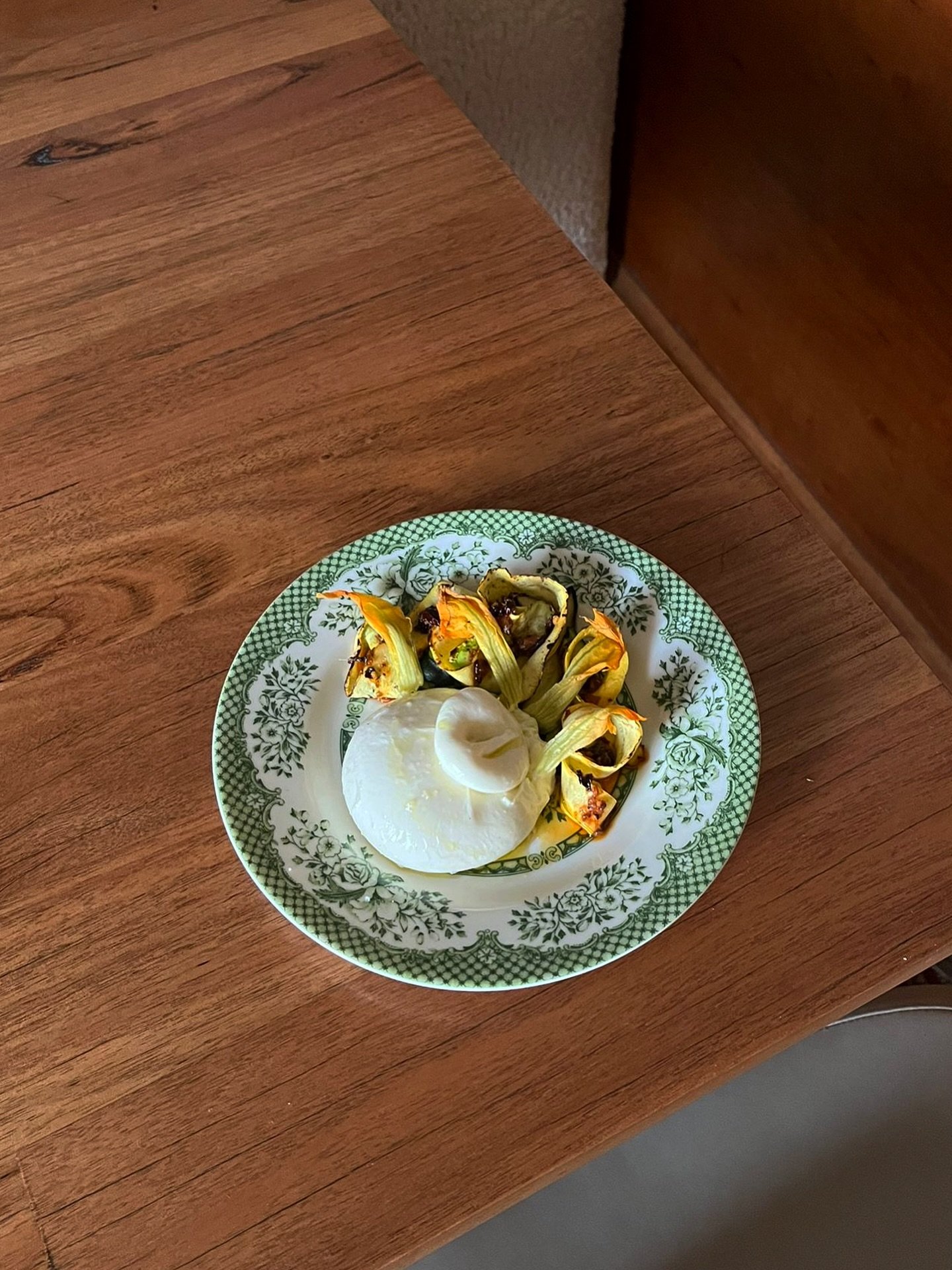 Heirloom zucchini, crispy chilli &amp; anchovy, zucchini flowers with burrata ✨ Here until late tonight, back from midday tomorrow