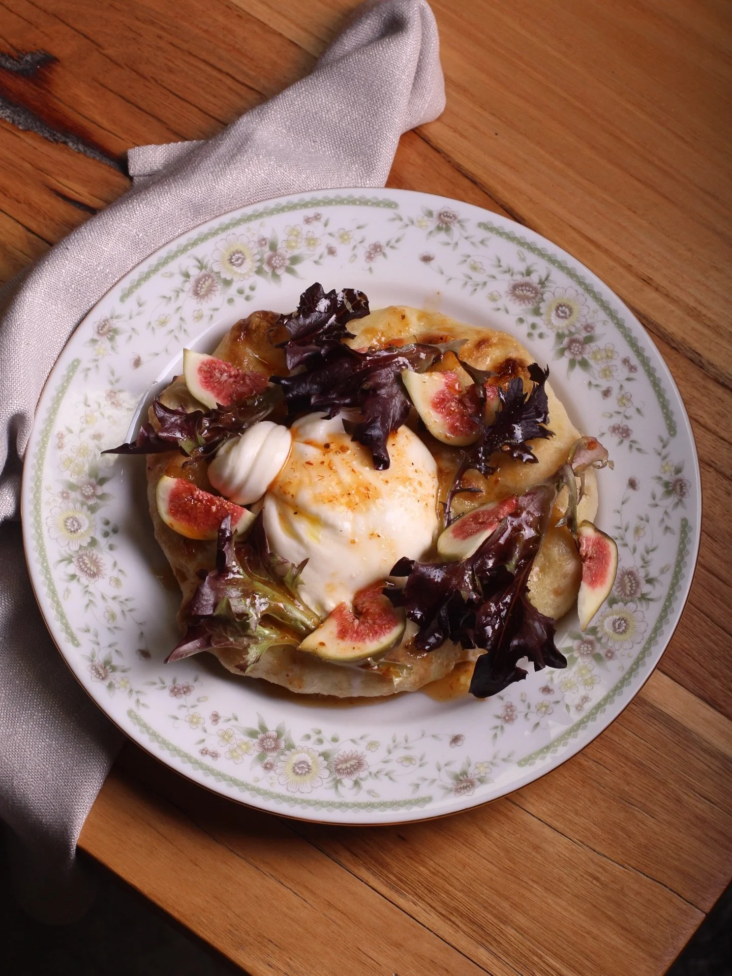 SUNDAY SPECIAL!! Our house-made flatbread with burrata, fig and chilli honey 🤤 One day only!