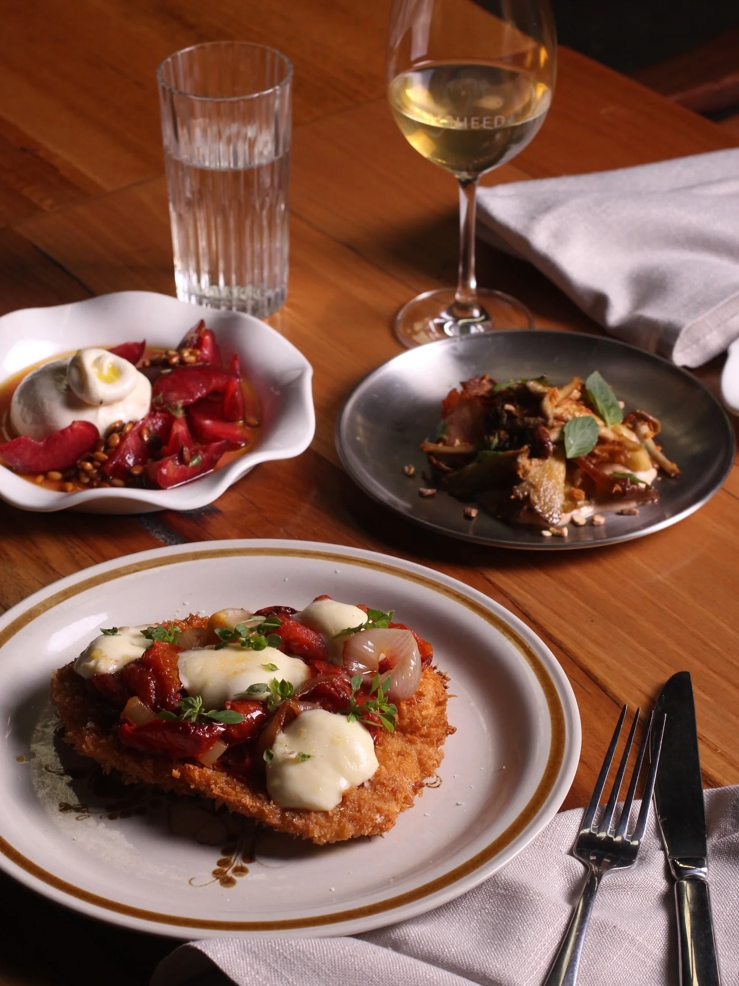 How&rsquo;s your weekend looking? This delicious?! Here today from 3pm and Sunday from midday, and closed Saturday 12th for a private function ✨