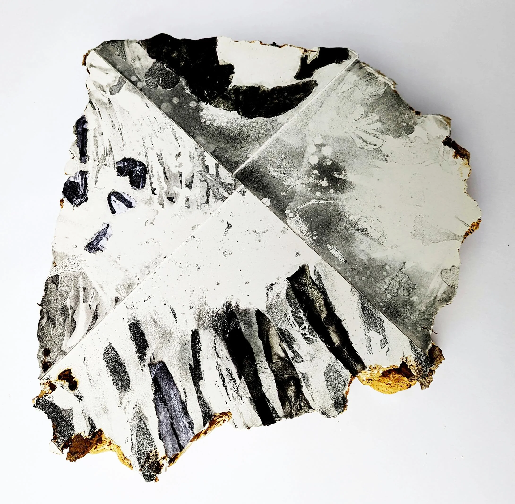 &lsquo;Recall of the Sea&rsquo; series -fragments of the past resurface-stone blocks imprinted with seaweed, washed ashore like half-buried memories.