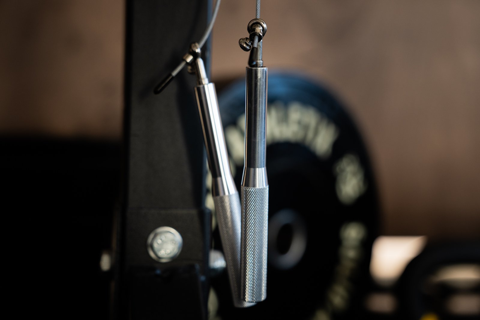 solid_athletix_v-240.jpg