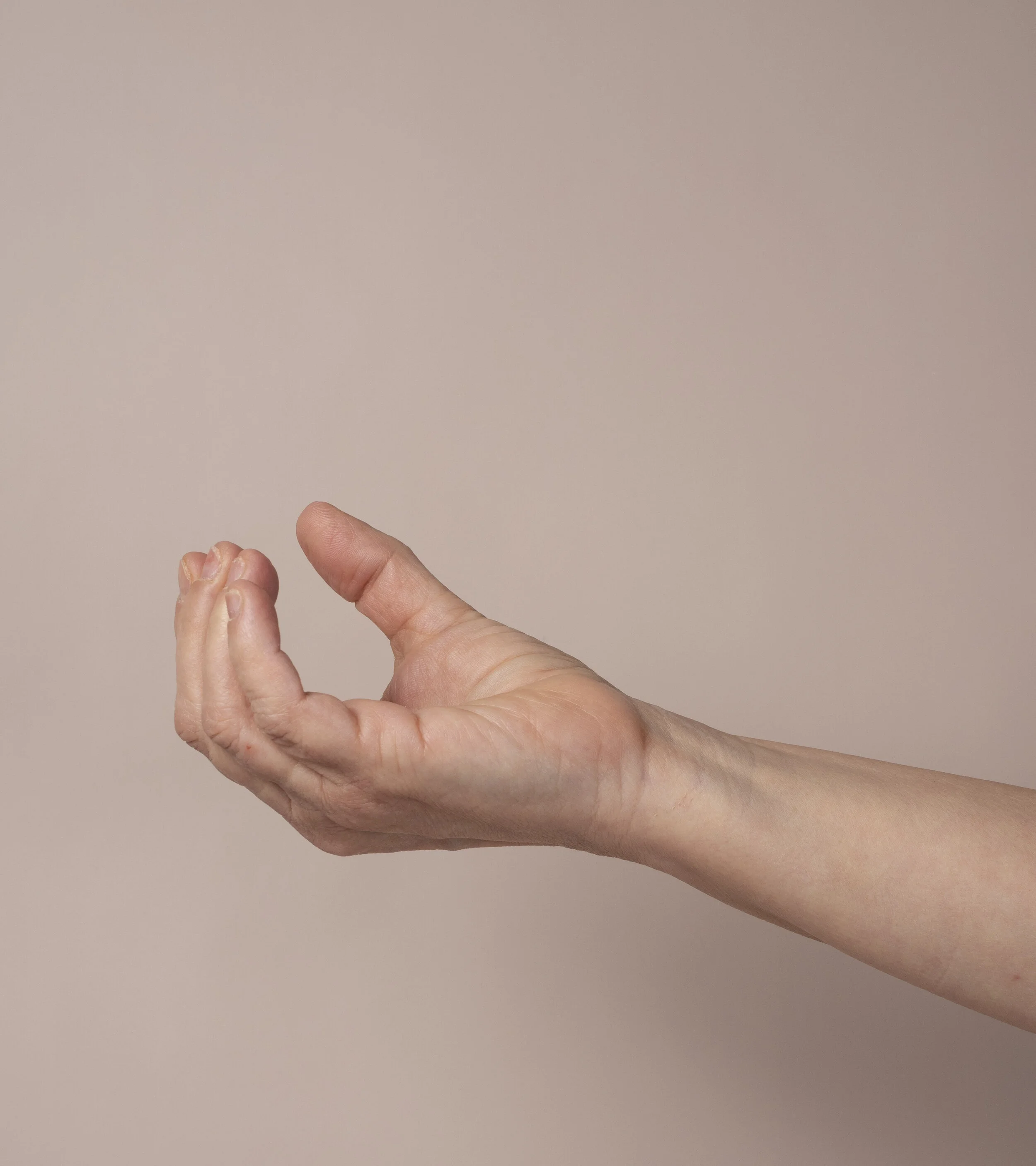 Product Shot Stock Hands #02
