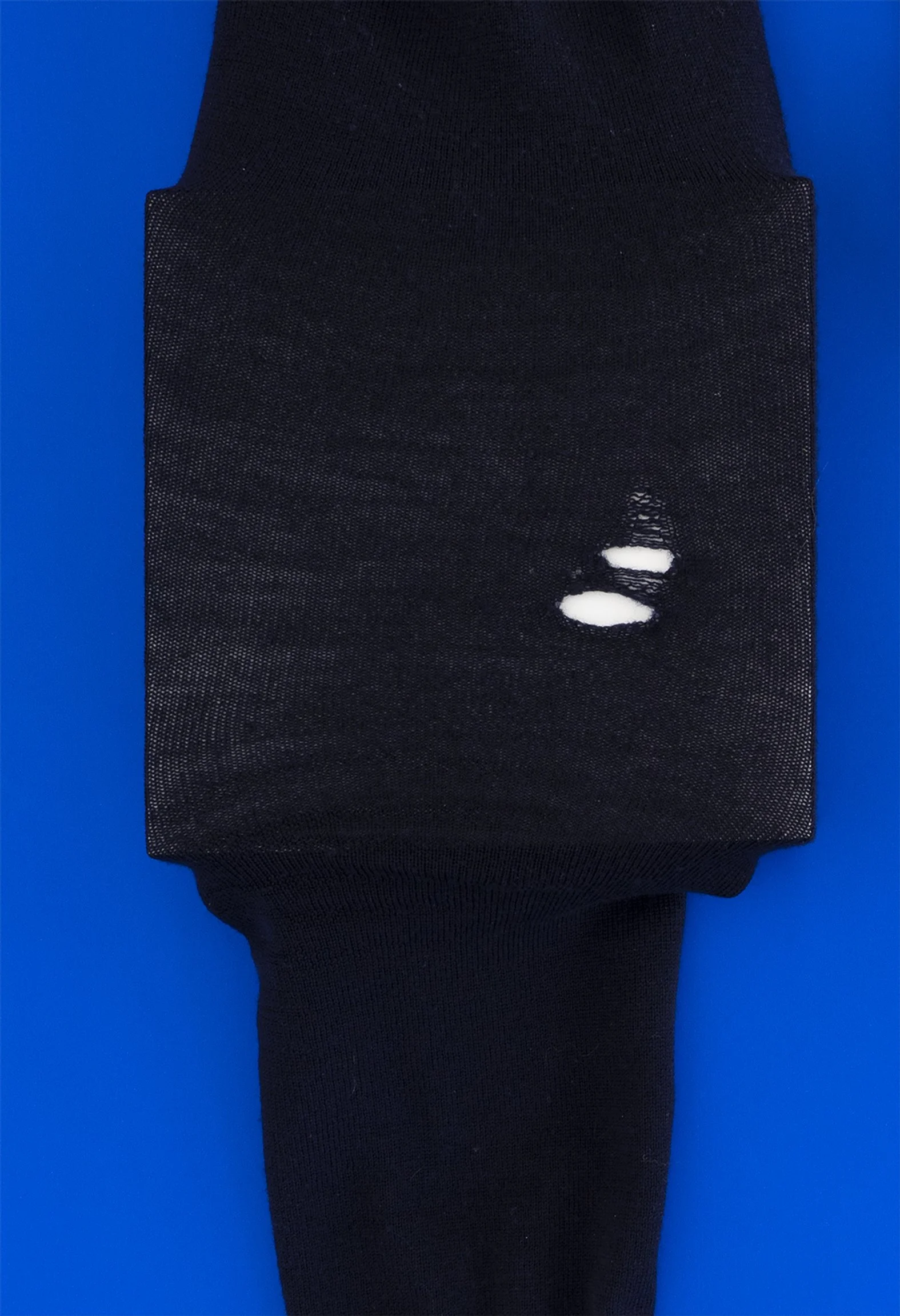 (W)hole: En Pointe Picotee