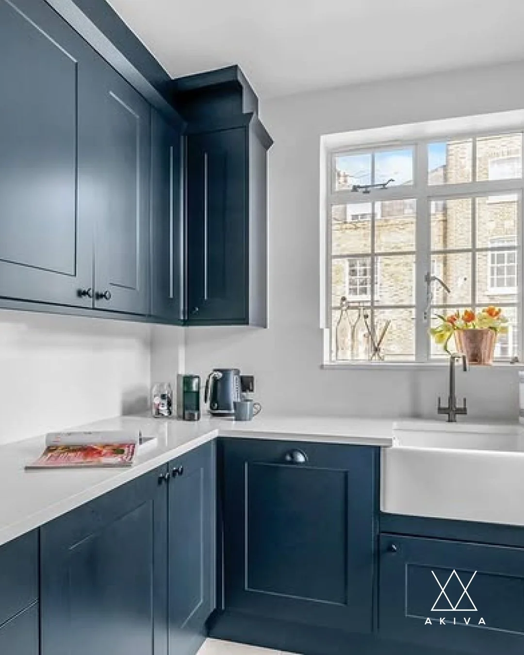 Come along to discover this new project! We love how it turned out. What do you think? 💙

Visit our website and book your home makeover: www.akivaprojects.com

#KitchenDesign #ProfessionalInteriorDesigners #HomeRestyle #AkivaProjects #InteriorDesign