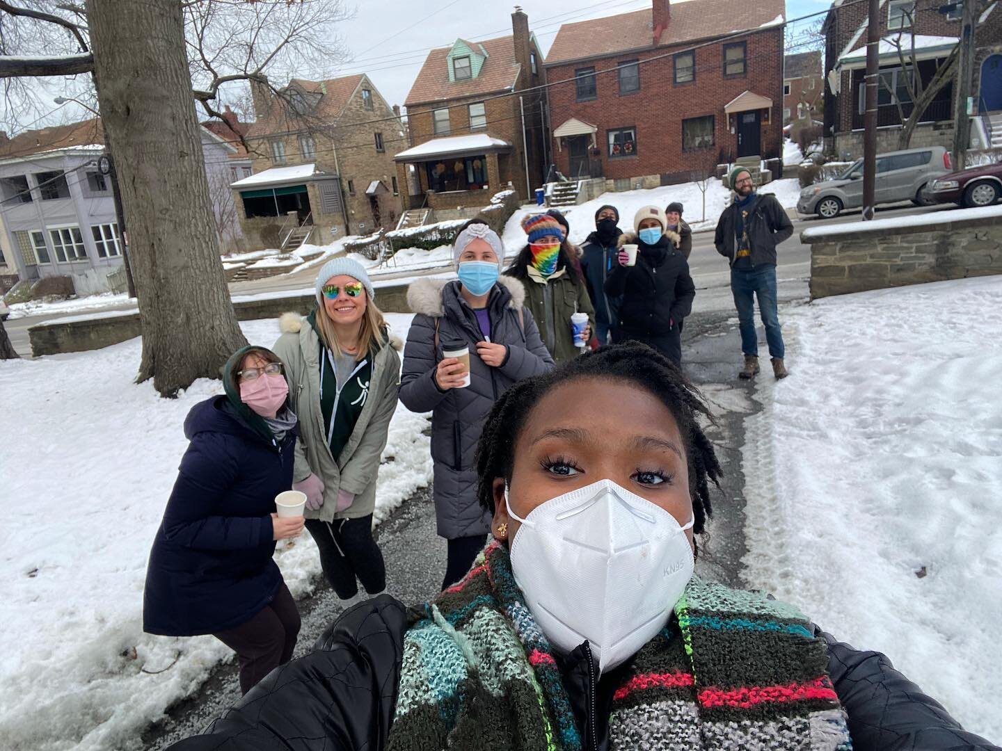 Walking, rolling, and strolling through the afternoon with our neighbors @openuppgh and @bikepgh 😎.

Check out these amazing organizations and join the stroll every Thursday at 1pm!

#neighborlylove #lawrencevillepgh #mindfulness #lunchbreak #bikepg