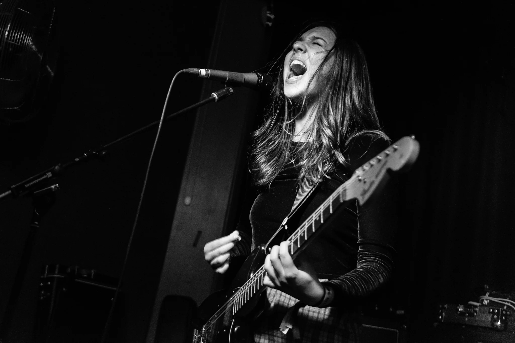 04 Mysterines - TGE2019 - Jon Mo.jpg