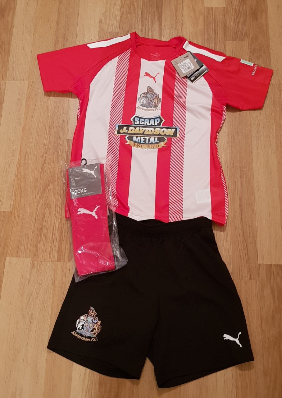 22/23 Home & Away Replica Kit – Altrincham FC