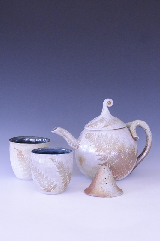 teapot with cups.jpg