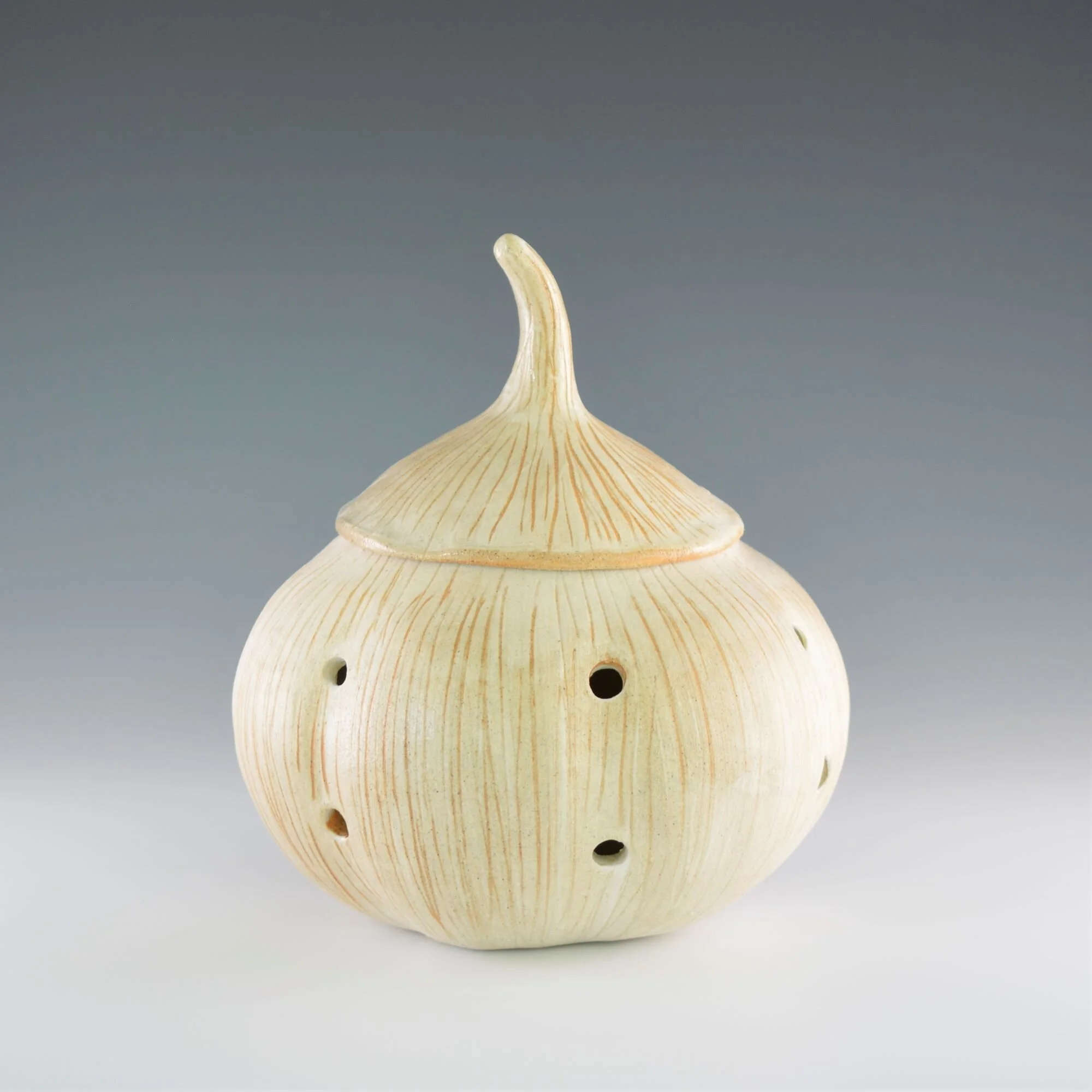 garlicpot2.JPG
