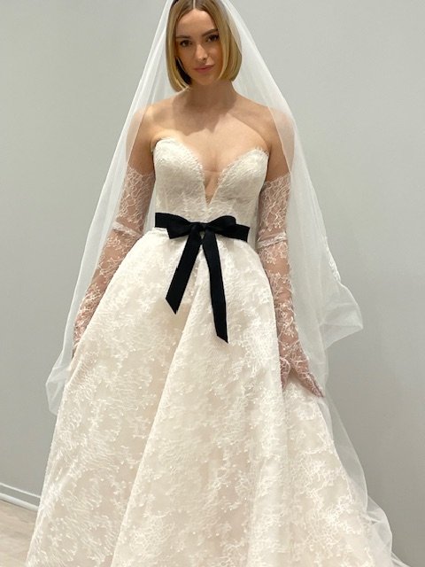 Monique Lhuillier  Darling