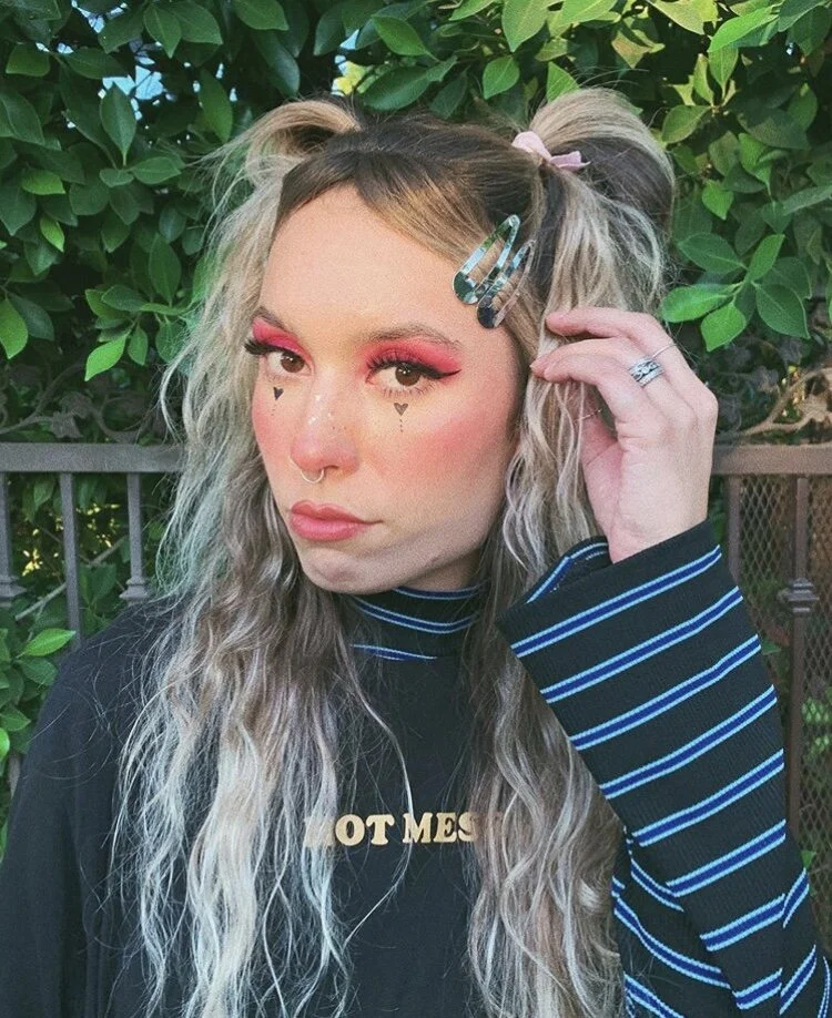 Dissecting The Modern Aesthetic Of The Vsco Girl And The E Girl Strike Magazine