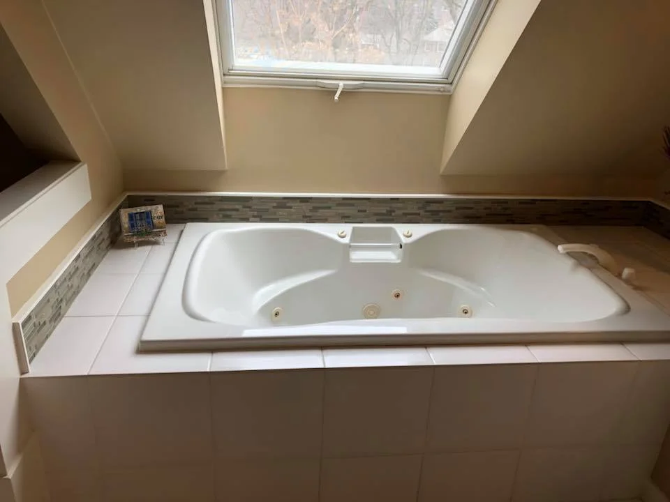 Bathroom 5.jpg