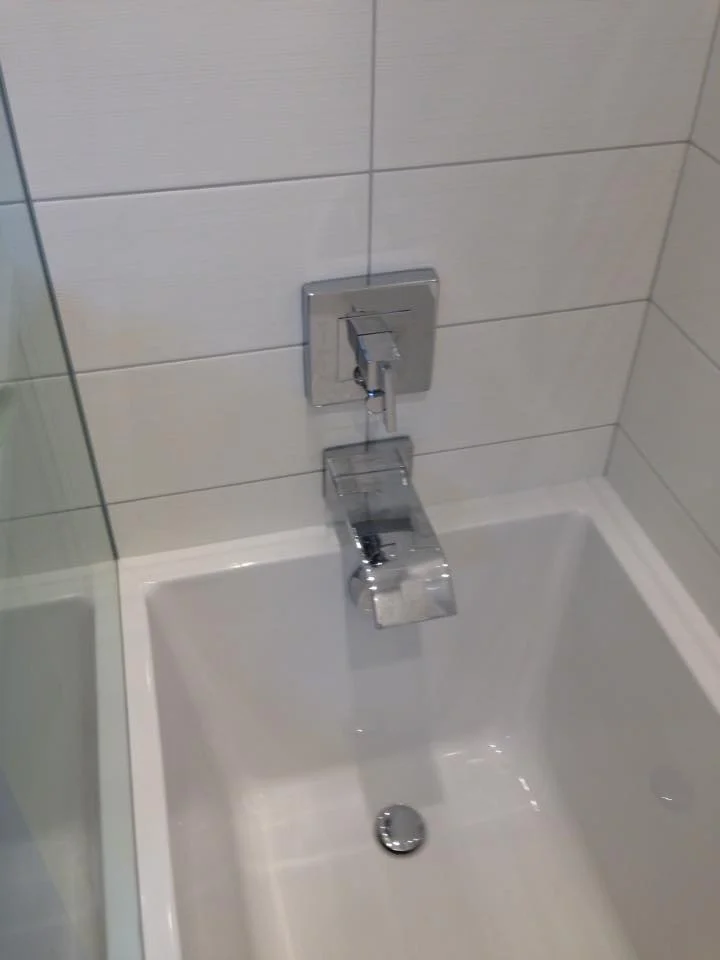 Bathroom 8.jpg