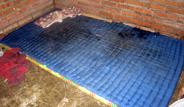 Ni-Putu-Dilawati-mattress-on-floor-1.jpg