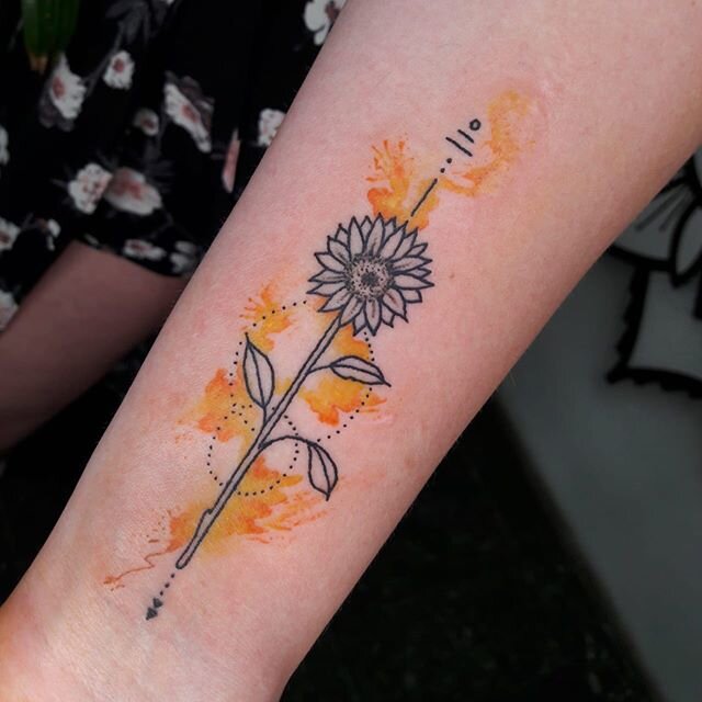 Sunflower and a splash of watercolor. Done by our own @agusto_tattoo !

Kindly visit our website or email us on tattoos@karmahousebali.com to book an appointment

#mandalatattoo #lotustattoo #sunflowertattoo #watercolortattoo #floweroflifetattoo #bal