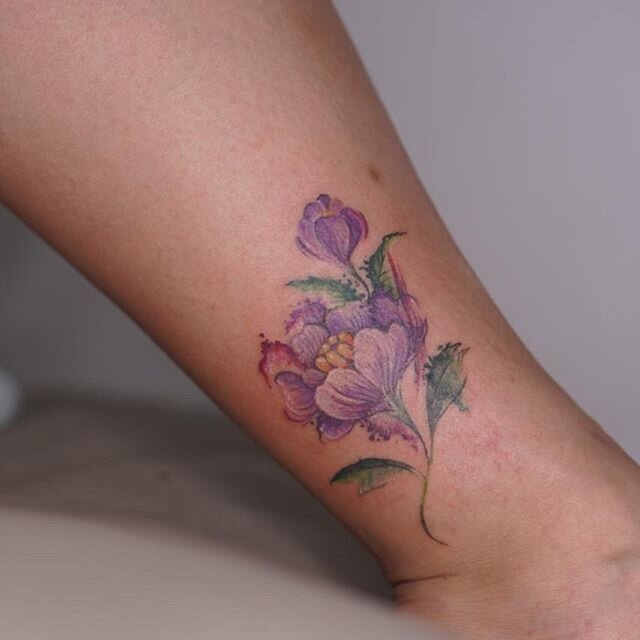 Peony Flower! by @juketattoois 
Kindly visit our website or email us on tattoos@karmahousebali.com to book an appointment

#mandalatattoo #lotustattoo #peonytattoo #floweroflifetattoo #balitattoo #ubudtattoo #besttattooinubud #ceremonialtattoos #orna