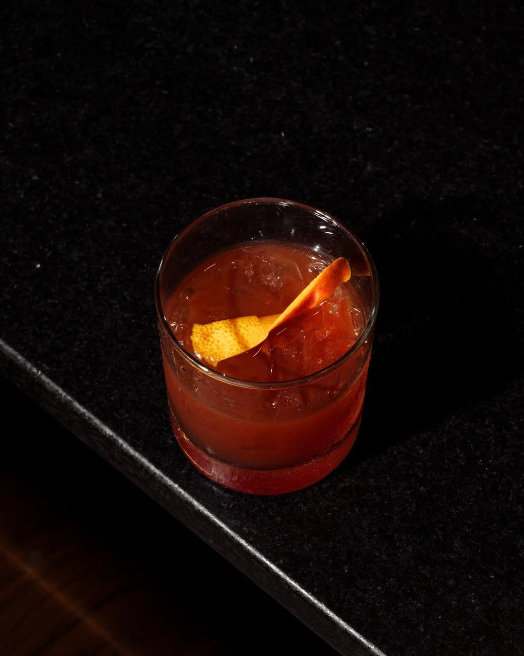 Sweet meets savory in our Umami Old Fashioned 🍸
bourbon, barrel aged soy sauce, bitters
Sip it exclusively at Iya Amherst.