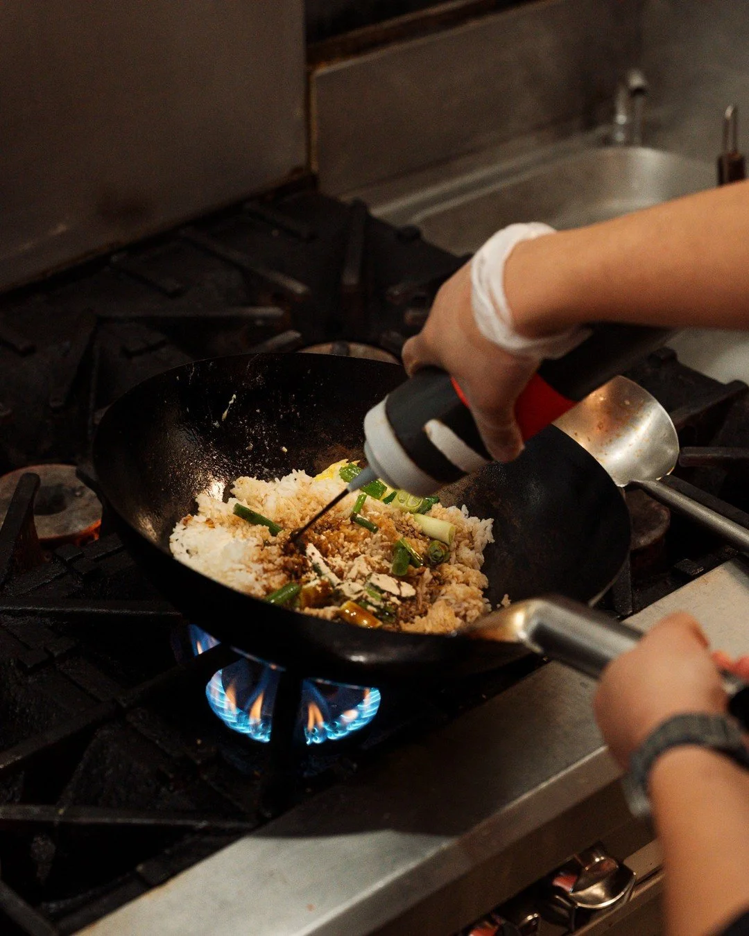 The sizzle says it all... fried rice, fresh from the wok 🔥
Join us this weekend at IYA Sushi!
#iyasushi