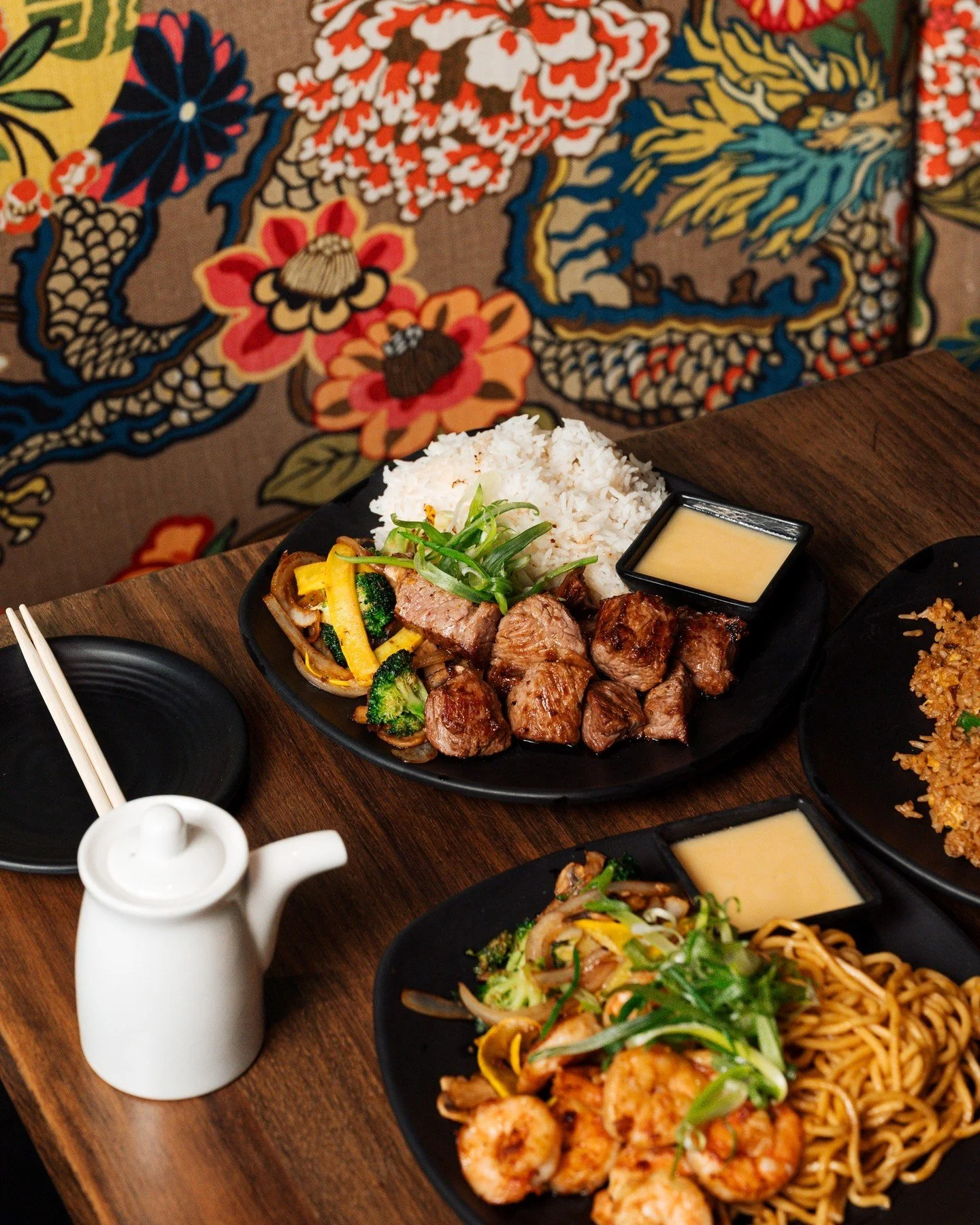 Table set. Hunger ready. You know the rest😉

📍 15 College Street, South Hadley
📍 1 East Pleasant Street, Amherst
#IYASushi