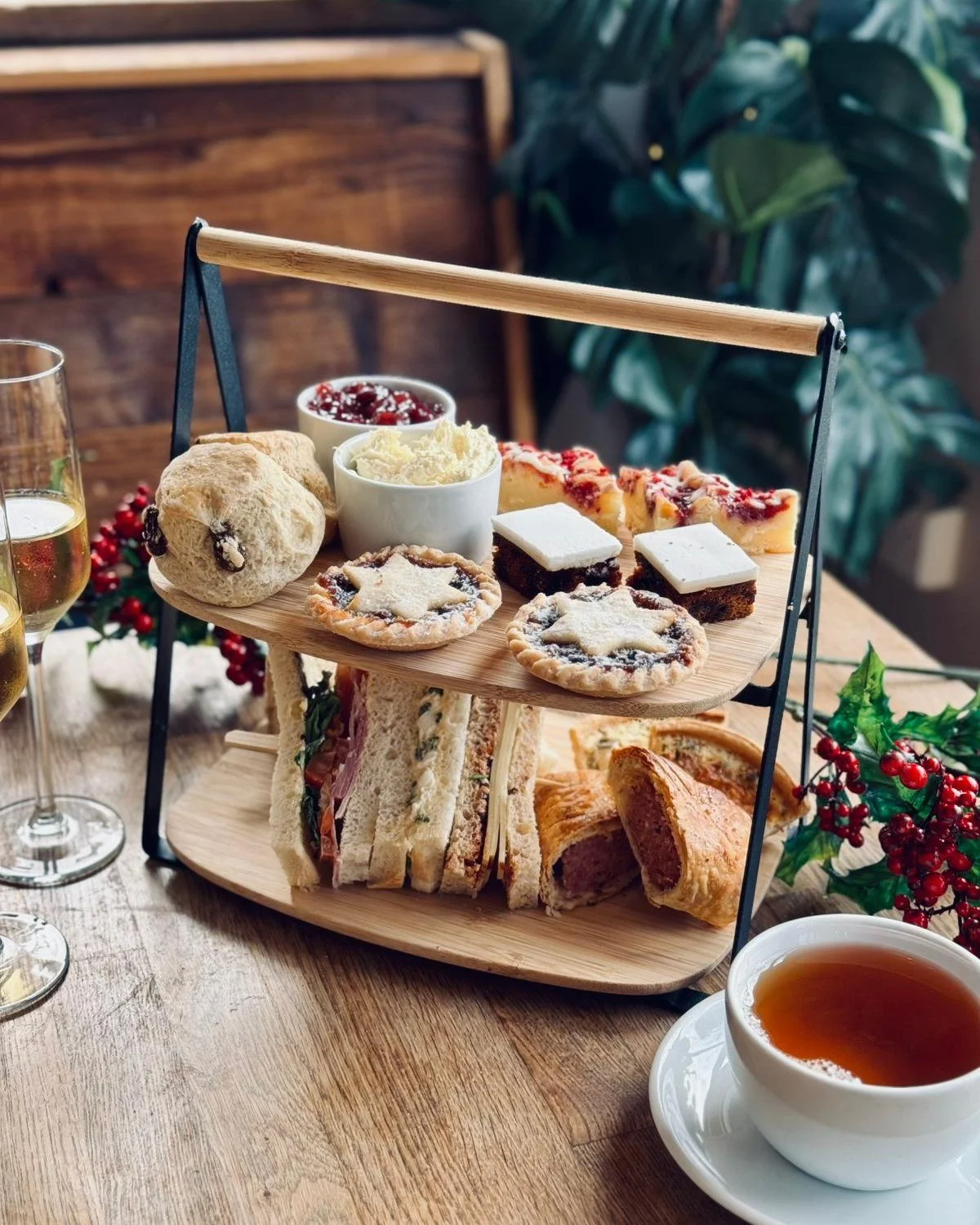 🎄✨ Festive Afternoon Tea at Cobbs! ✨🎄

Our Festive Afternoon Teas are the ultimate Christmas treat! 💕 Join us from Monday 10th November to Sunday 4th January and indulge in a delicious festive Afternoon Tea!

🍴 Enjoy Christmas sandwiches, Cobbs h