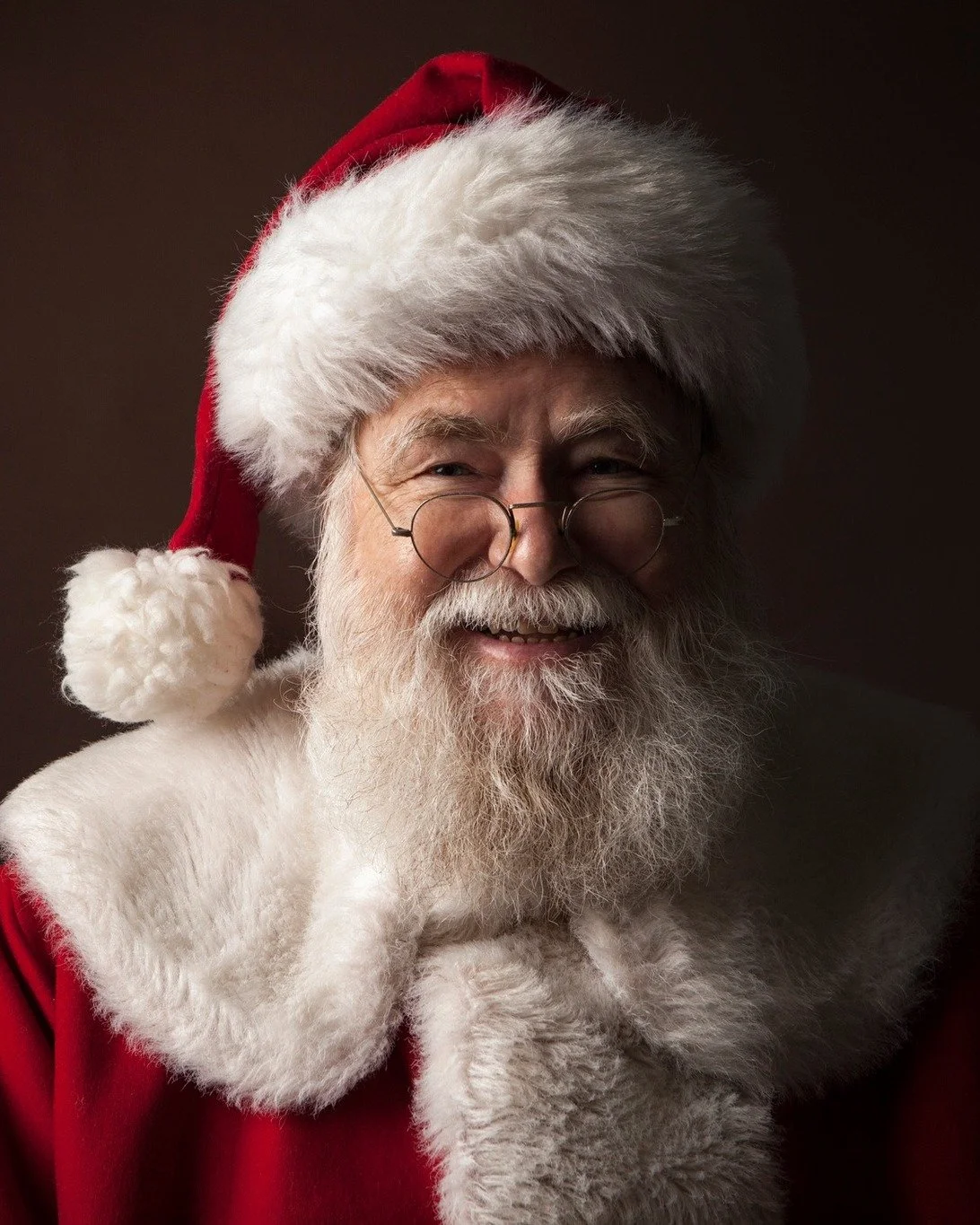 Have you booked your visit with Father Christmas yet? 🎅🏻

Join us at Cobbs Hungerford for a cosy, heartwarming family experience before the festive season gets into full swing. Enjoy delicious food, fun festive table games, and the magical moment w