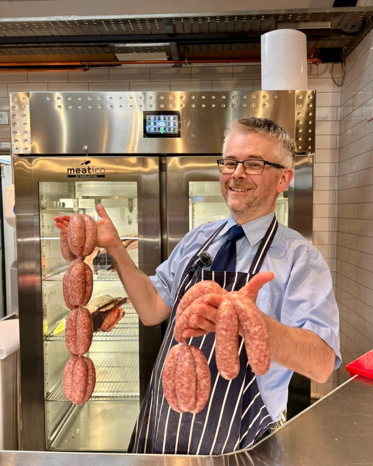 🌭 Sausage Making Workshop 🌭

2 weeks to go until our Sausage Making Workshop at Cobbs! 🎉

Join our butchers for a fun, hands-on evening making your own sausages, with a tasty sausage bap to enjoy too!

📅 28 October | ⏰ 6&ndash;9pm
📍Limited space