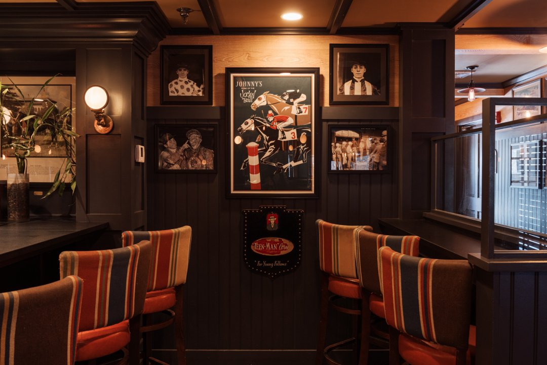 Your week just found its dinner plans.
Meet us at Johnny&rsquo;s Tavern!
#johnnystavern