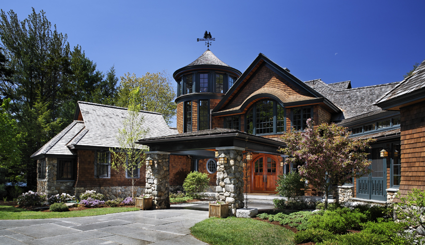 Craftsman Lakeshore Retreat