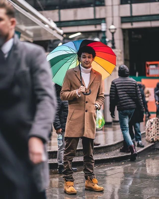 Mr. Umbrella!💦 #umbrella .
.
.
.
.
.
.
.
#sony85mm18 #liverpoolstationlondon #london #streetphotography #models #modeling #sonya7iii #a7iii #a7iiisony