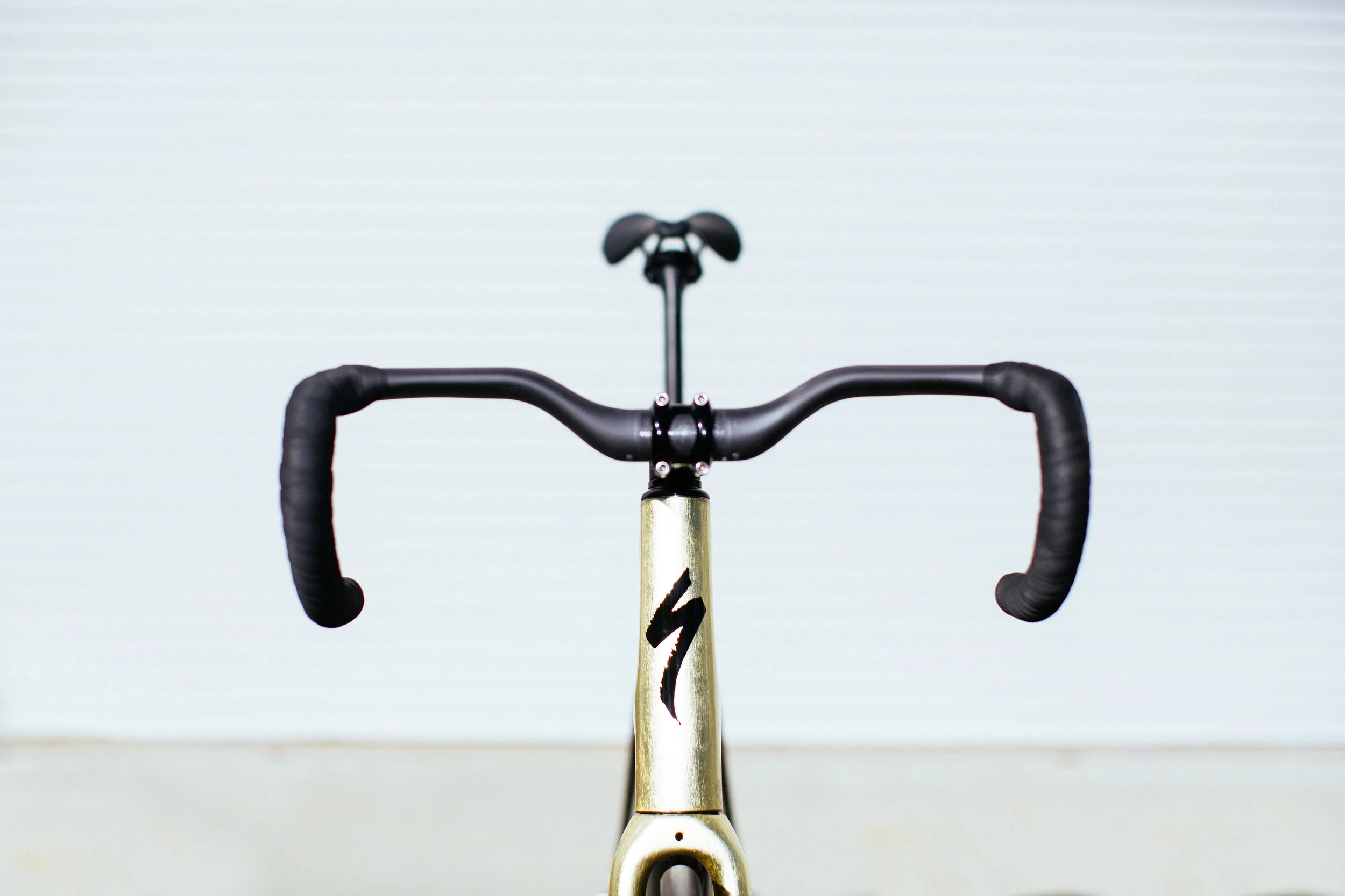 bar Fuji Velvia 50 -- Cool.jpg