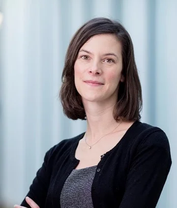 Dr. Claire McCoy Research Head & Immunology lecturer E: clairemccoy@rcsi.com
