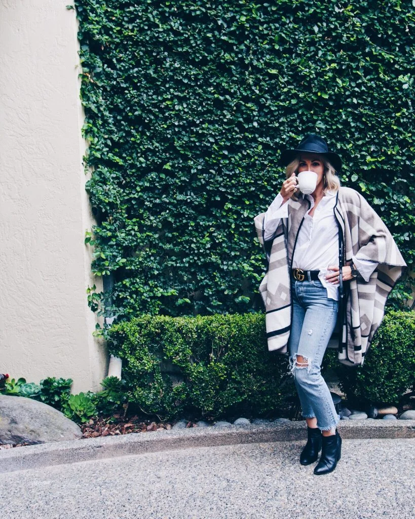 Updating your denim this fall? Why these 100% denim Levi's Wedgie Fit jeans are all you really need.