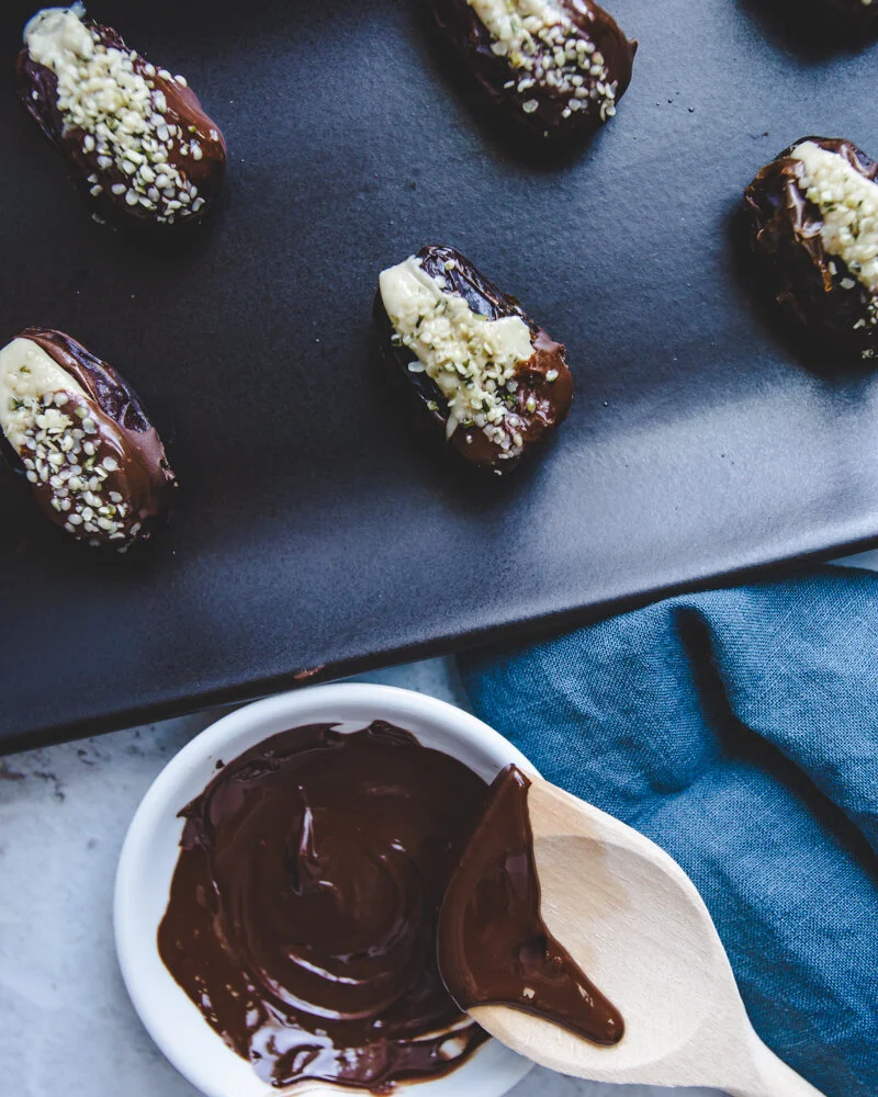 Chocolate Tahini Date Boats #healthy #snacks #easyrecipes #recipe #howtomake #paleo #dates