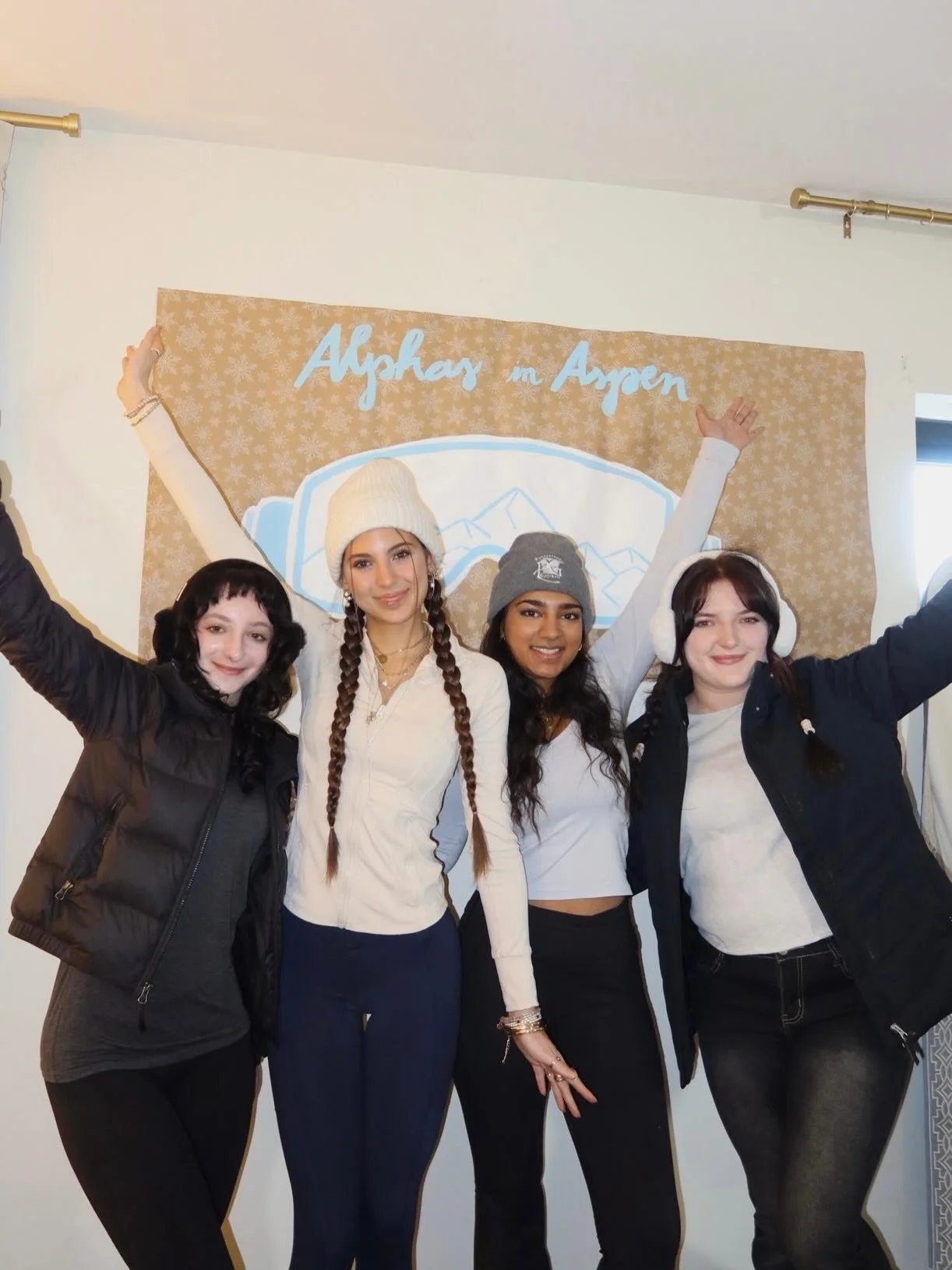 ALPHAS IN ASPEN ❄️🗻

we had so much fun seeing our sisters after winter break and preparing for recruitment! we&rsquo;re so excited to meet everyone 😚

#polishweekend #rpialphaphi #alphaphi