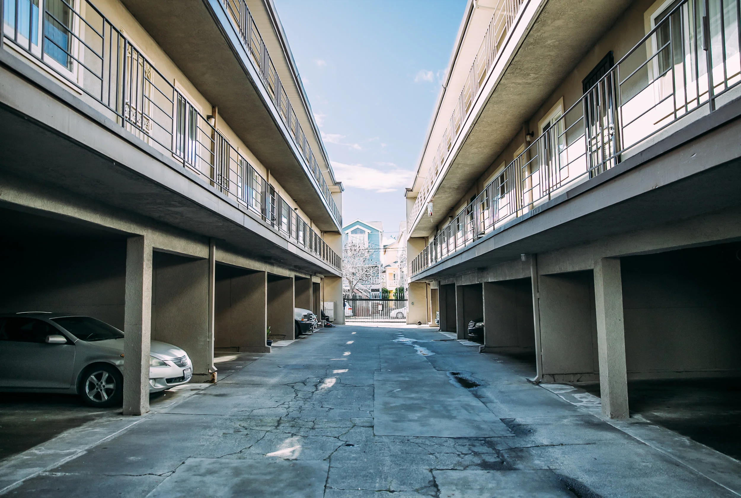 2000_LindenSt_00003.jpg