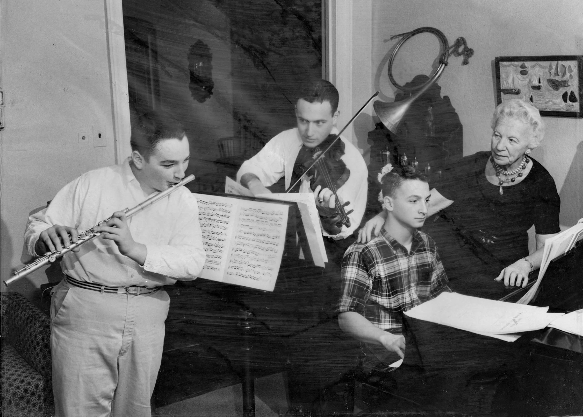 33. S-PH-LL0036 - LL with grandsons photo from Philadelphia Bulletin.jpg