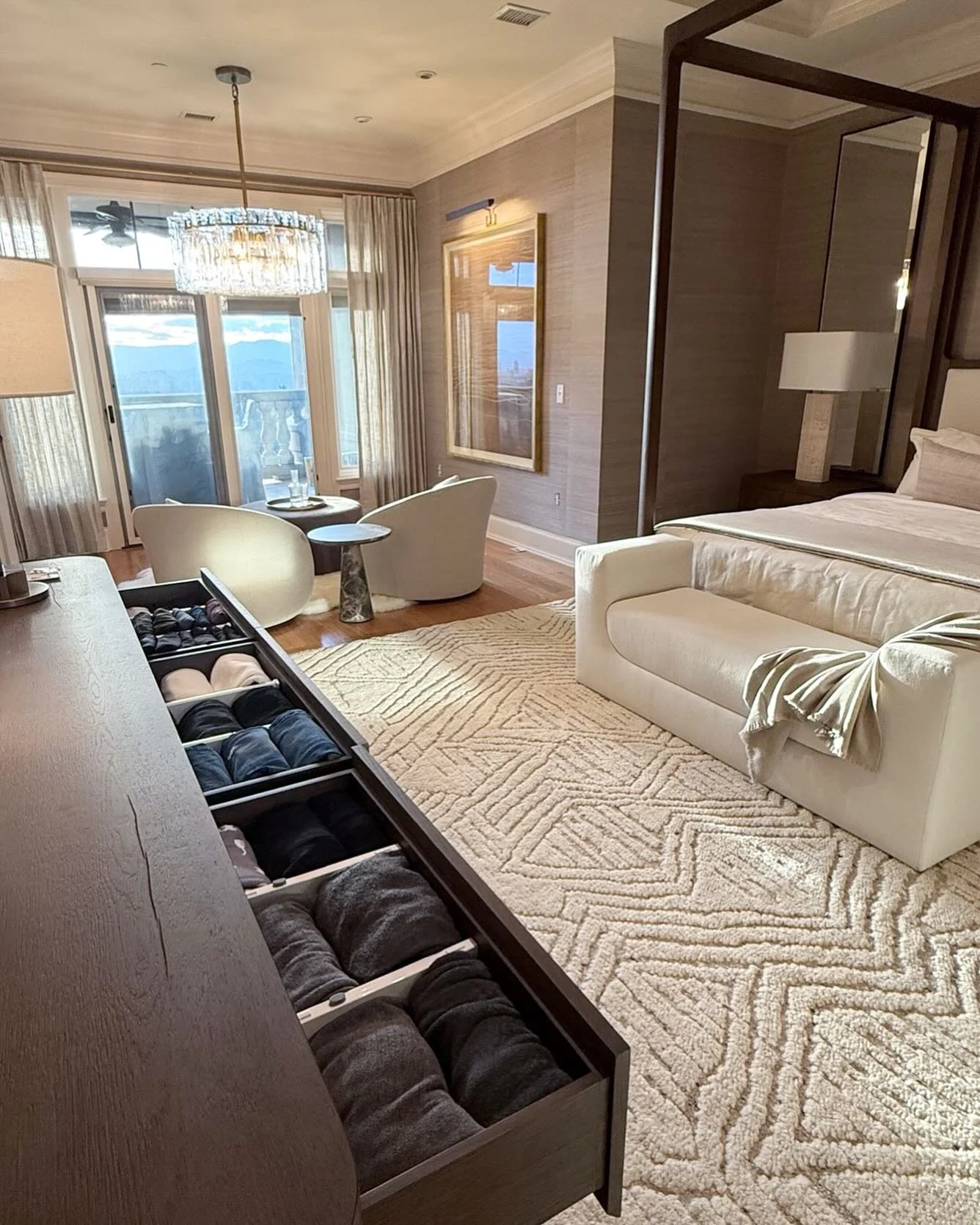 ✨ Waking up in an organized bedroom just hits different. ✨

Imagine every item has a place, every surface is clear and calm, and you start and end your day surrounded by ease and intention. 

Our team creates beautifully organized bedrooms, so you ca