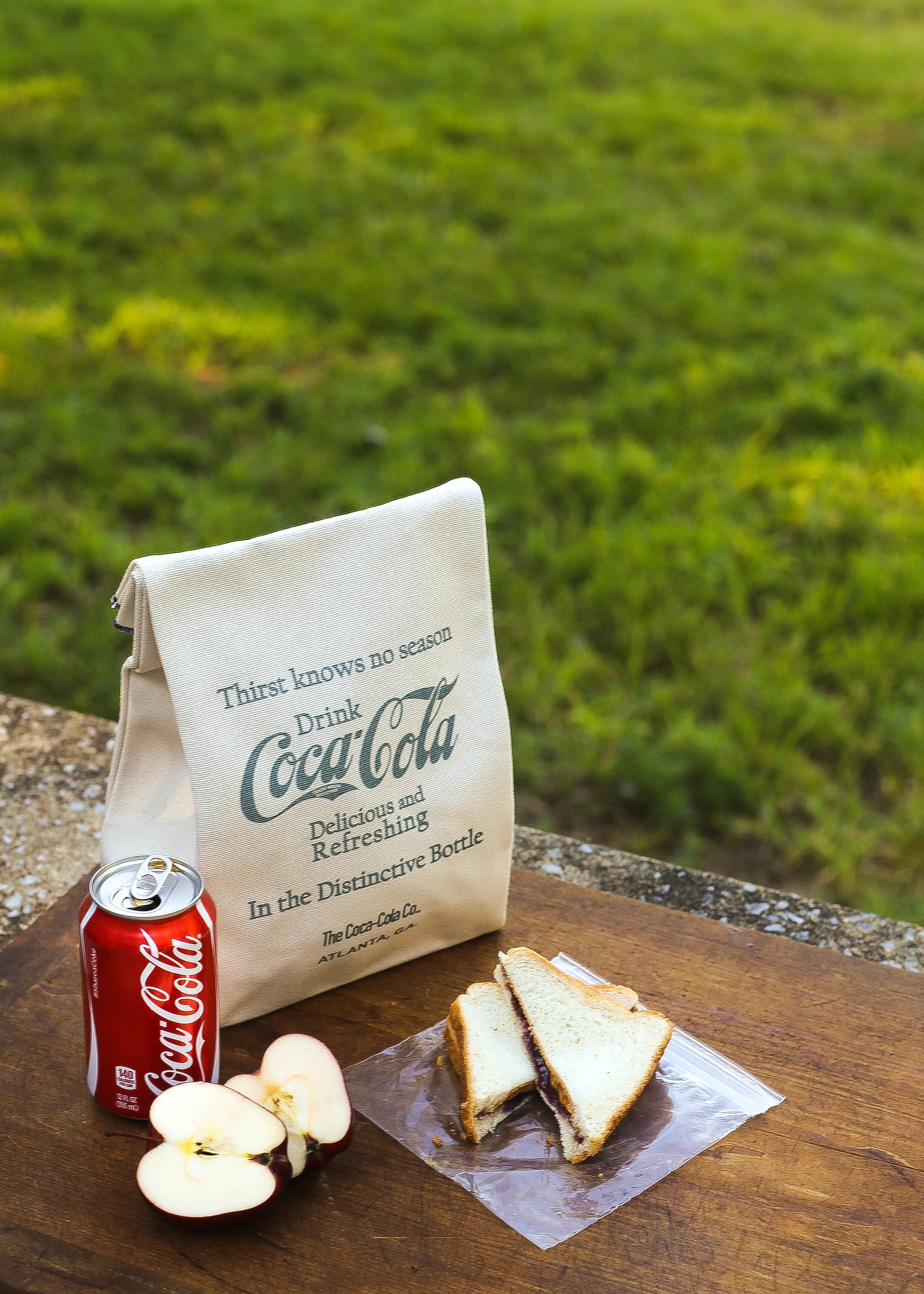 Coca-Cola 2-4.jpg