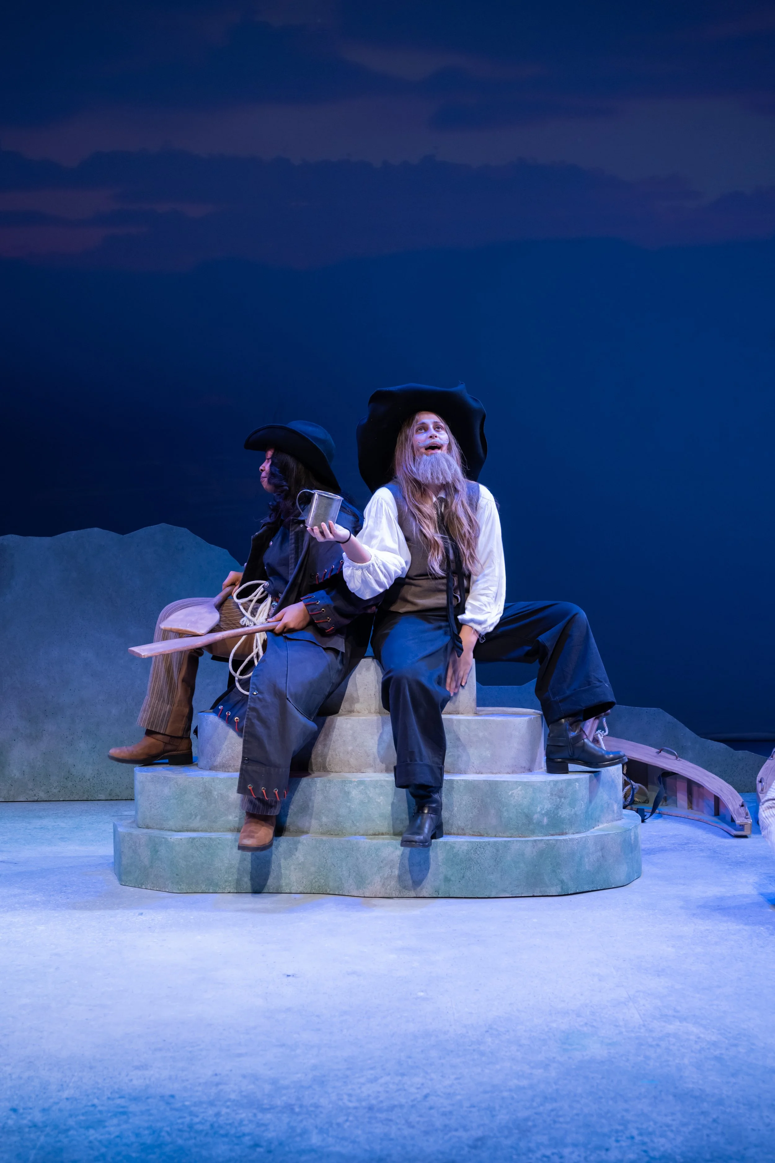 men-on-boats-260408-131.jpg