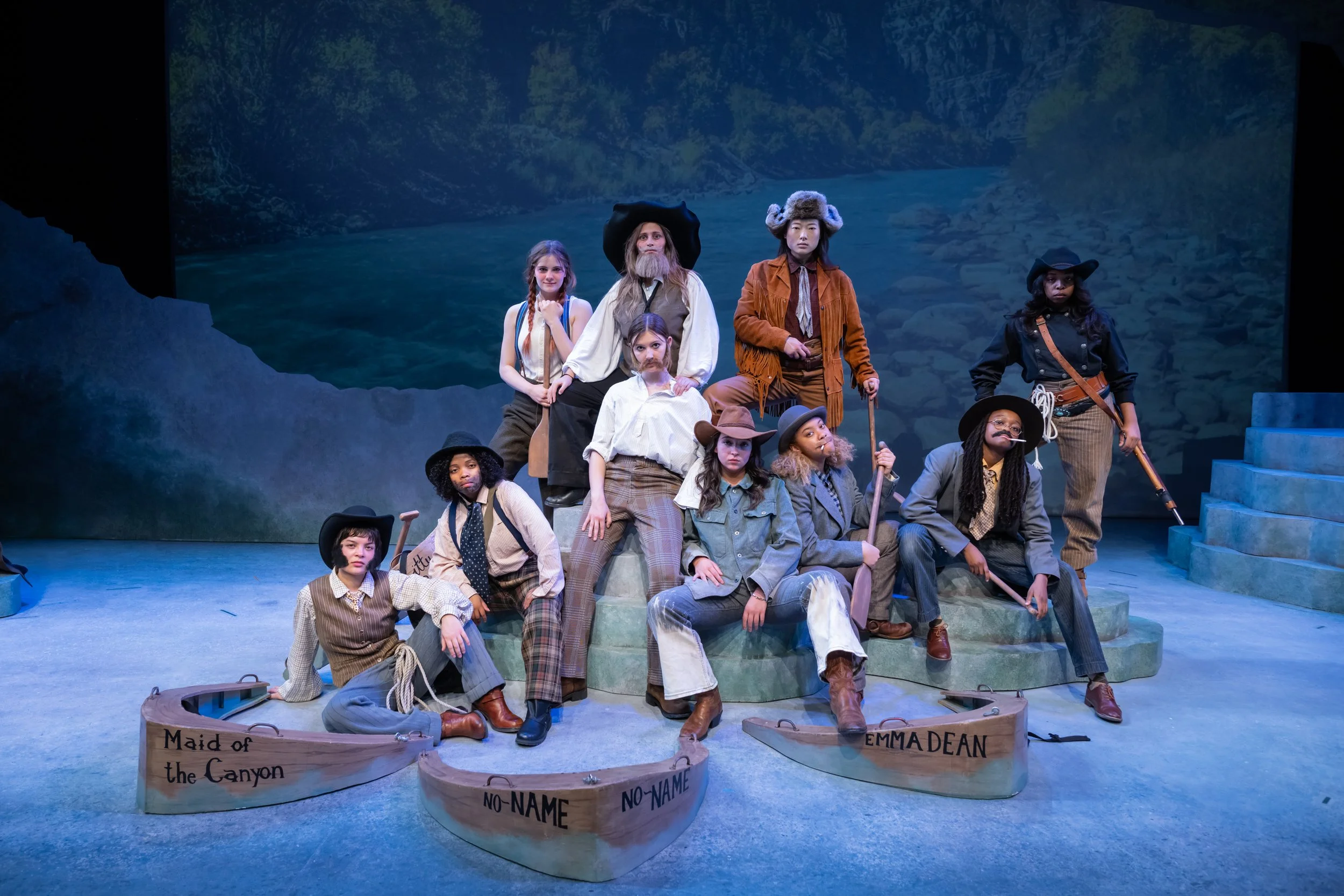 men-on-boats-260408-245.jpg