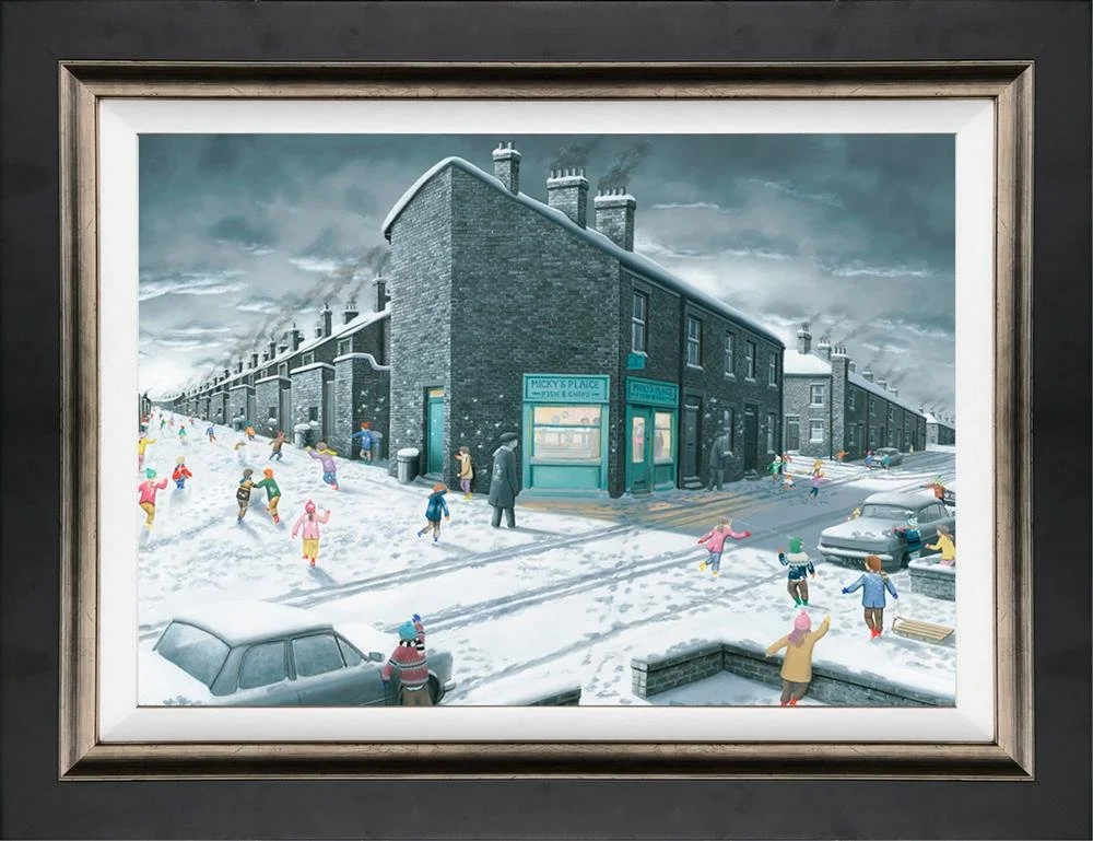 'Having a ball' (Canvas) by Leigh Lambert