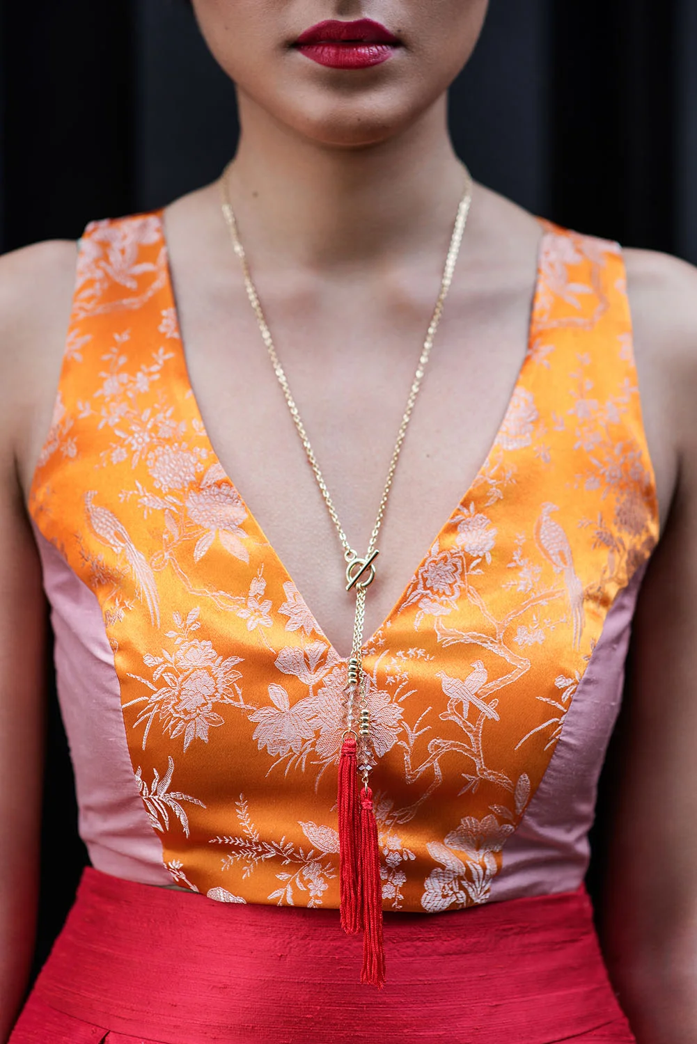 Guljan_RedSkirt_366_Crop.jpg