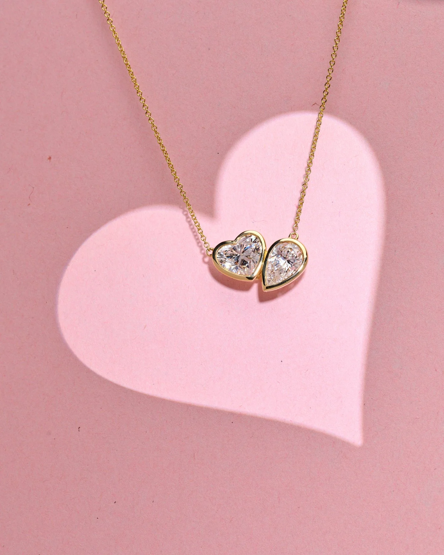 SG_ValentinesDay_2026_Lab-Diamond-Toi-et-Moi-Heart-Necklace_3845 1_web.jpg