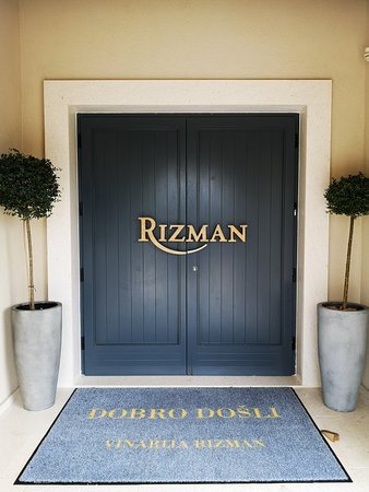 Rizman winery (4).jpg
